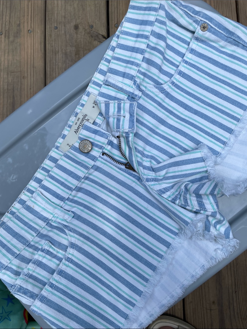 NWOT Abercrombie & Fitch Striped Jean Shorts in Blue, Green & White